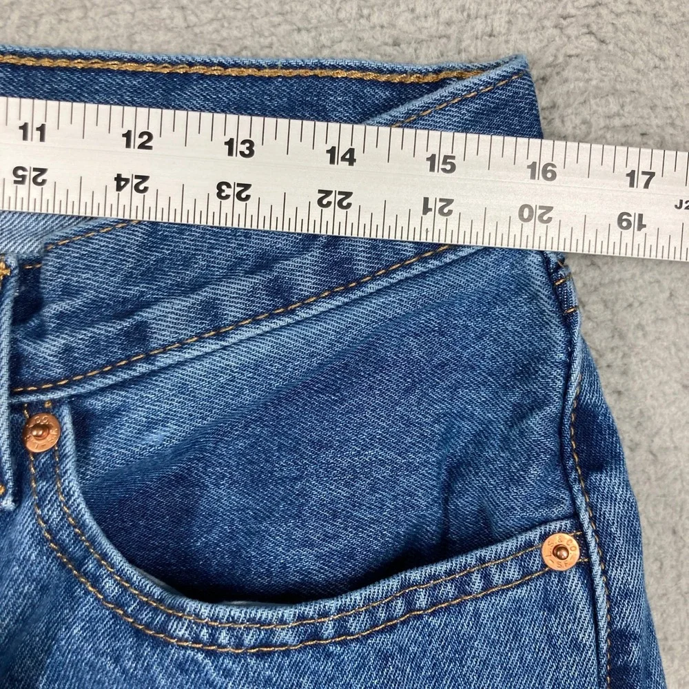 Levi's 505 Regular Fit Jeans Mens 33x32 Medium Wash Blue Straight Leg Denim